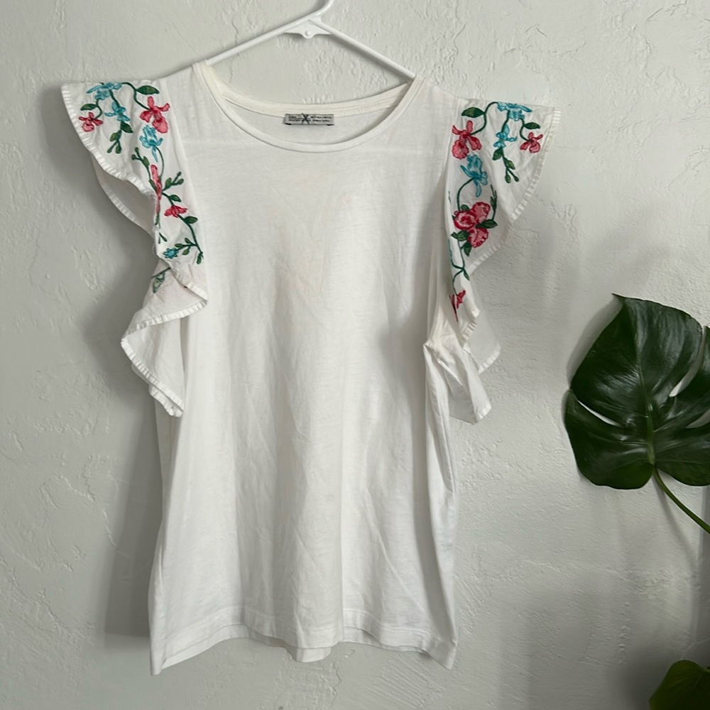 ZARA Size Small White & Floral Top